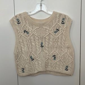 Zara cream cable knit crop sweater vest